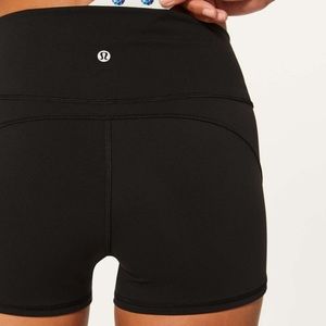 Lululemon shorts Black Size 4